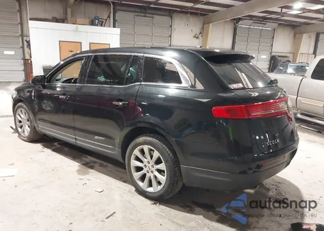 2015 Lincoln Mkt z USA, uszkodzony, nr VIN 2LMHJ5FK6FBL01661